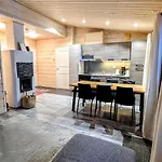 木屋 North Frontier