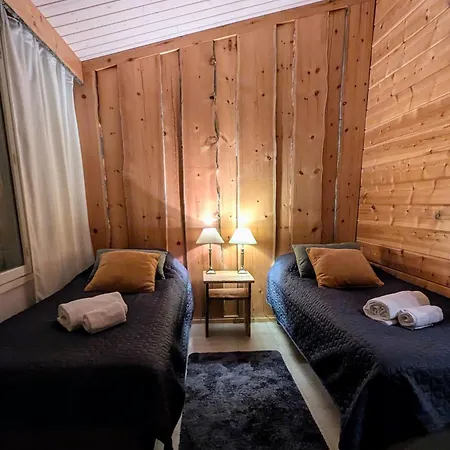 Chalet North Frontier