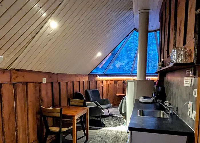 Chalet North Frontier